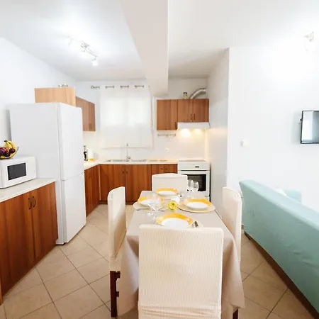 La Casa D' Irene * Контокали