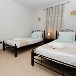 La Casa D' Irene كونتوكالي